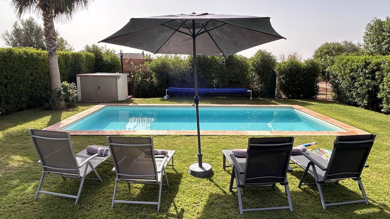 Photo of Outdoor in Issen