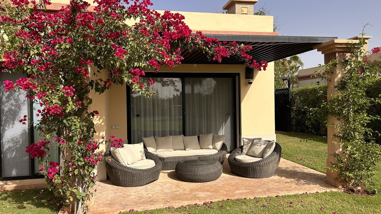 Photo of Outdoor in Issen
