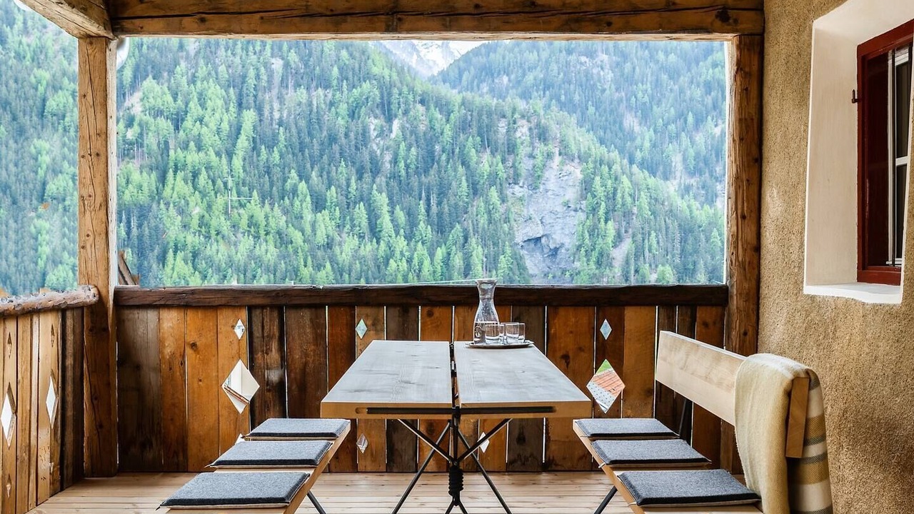 Photo of Patio Balcony in Ardez