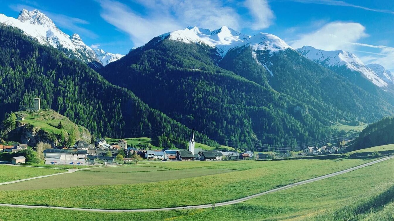 Photo of Others in Ardez