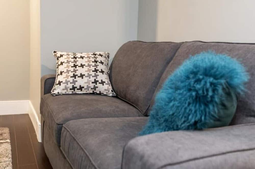 Photo of Livingroom in St. Albert