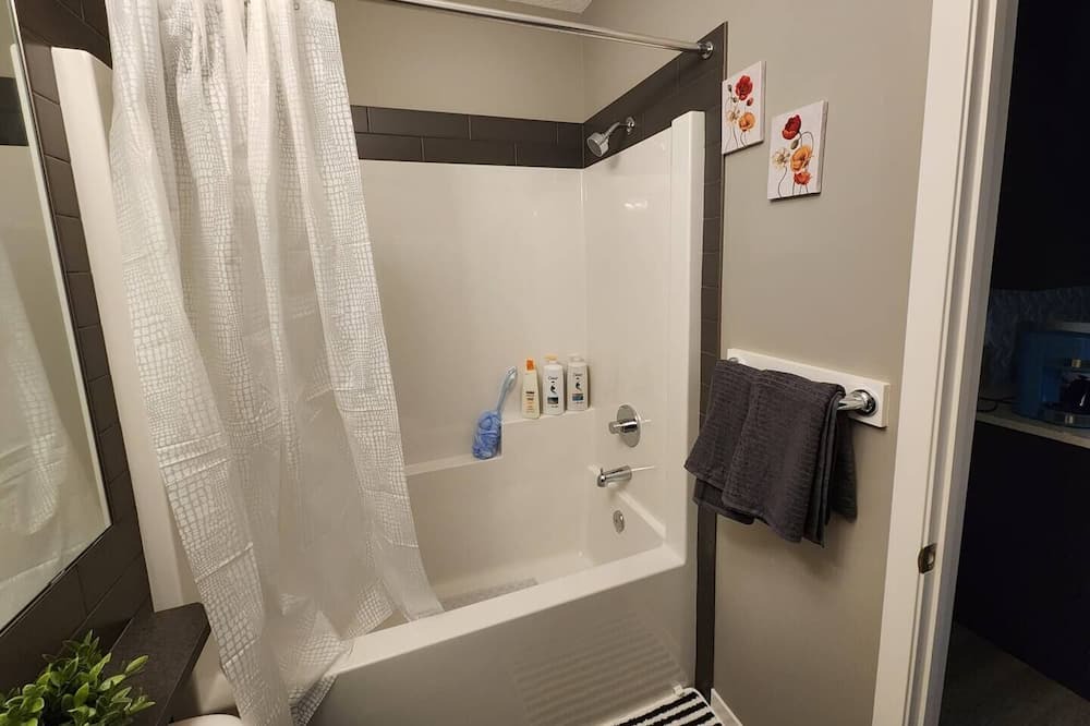 Photo of Bathroom in Sage Hill