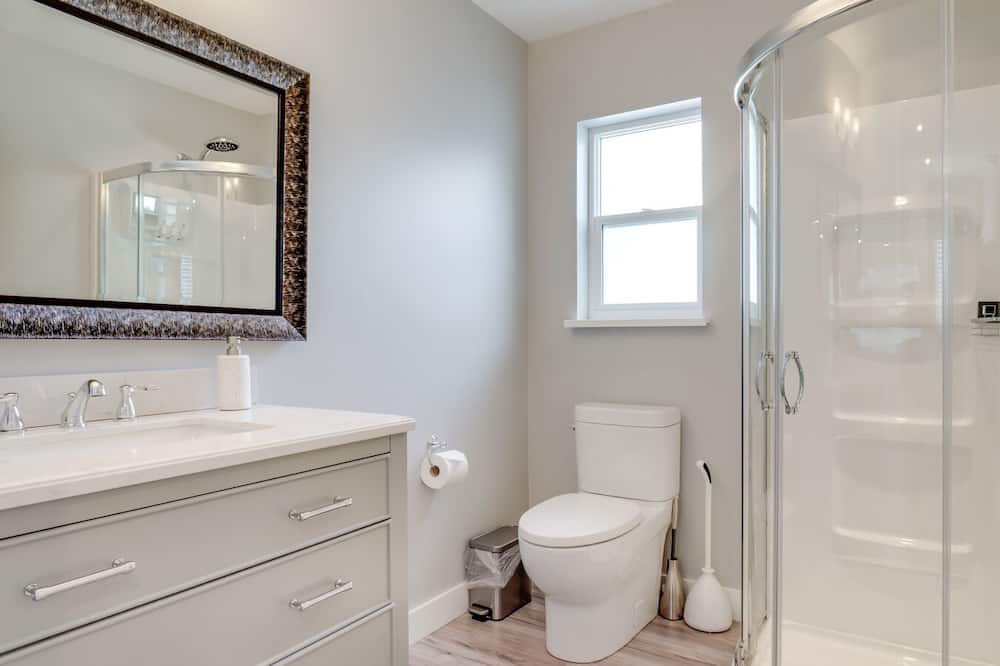 Photo of Bathroom in Port Alberni