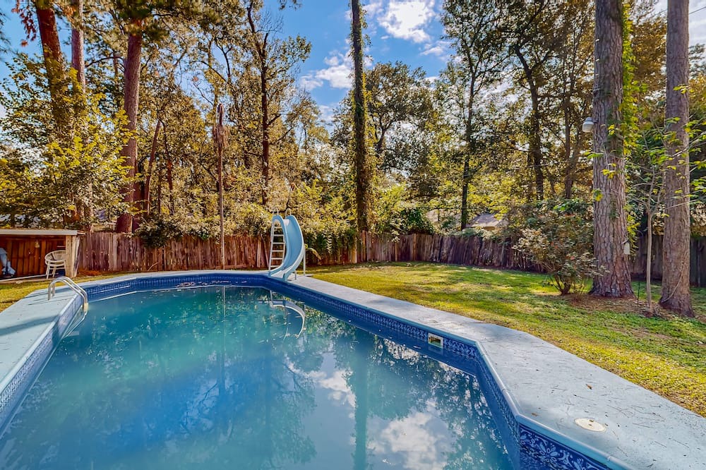 Photo of Outdoor in Grogan's Mill