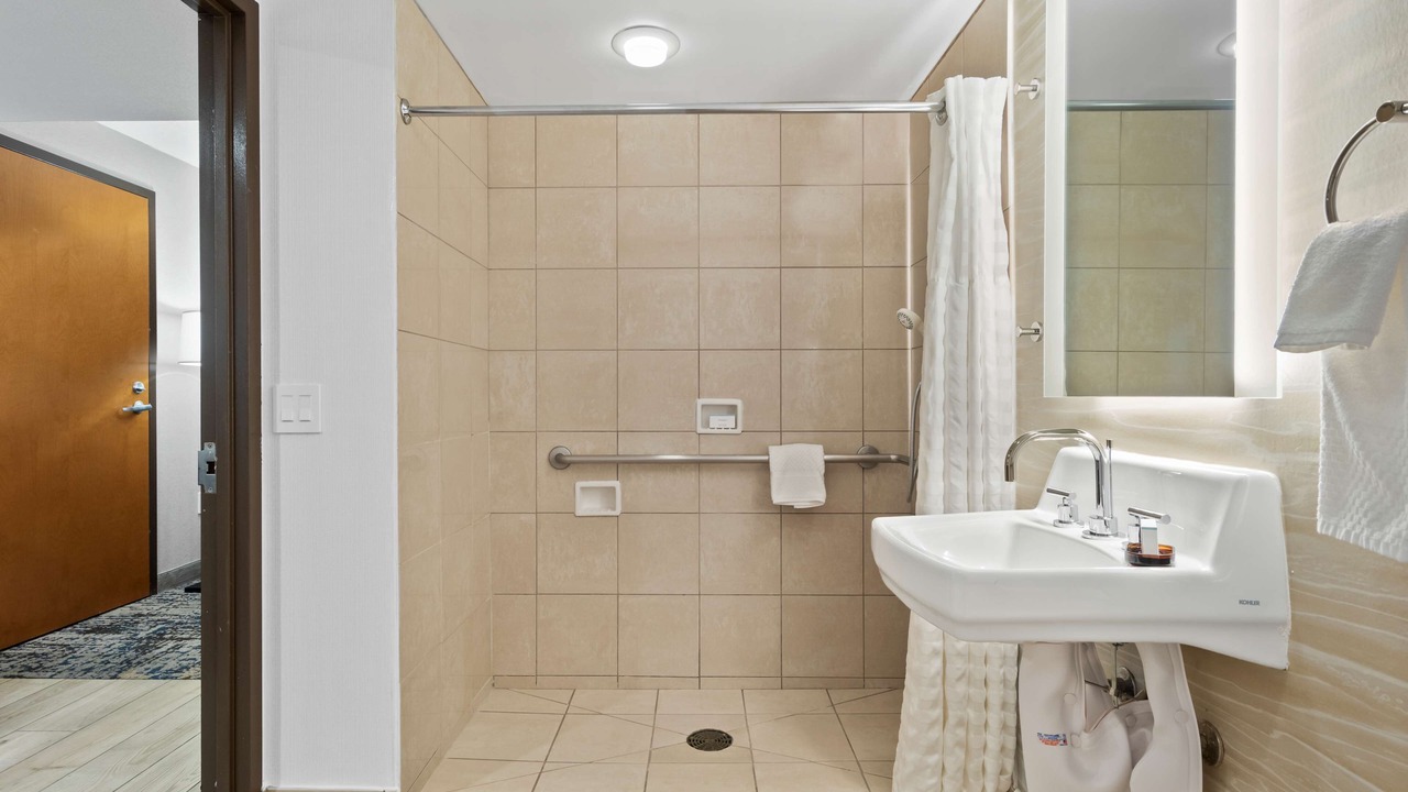 Photo of Bathroom in Anaheim Resort