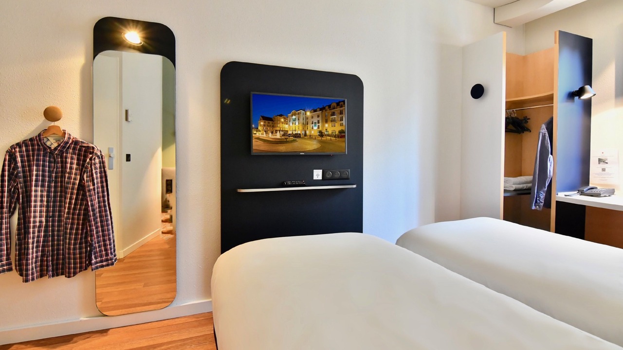 Photo of Bedroom in Maisons-Laffitte