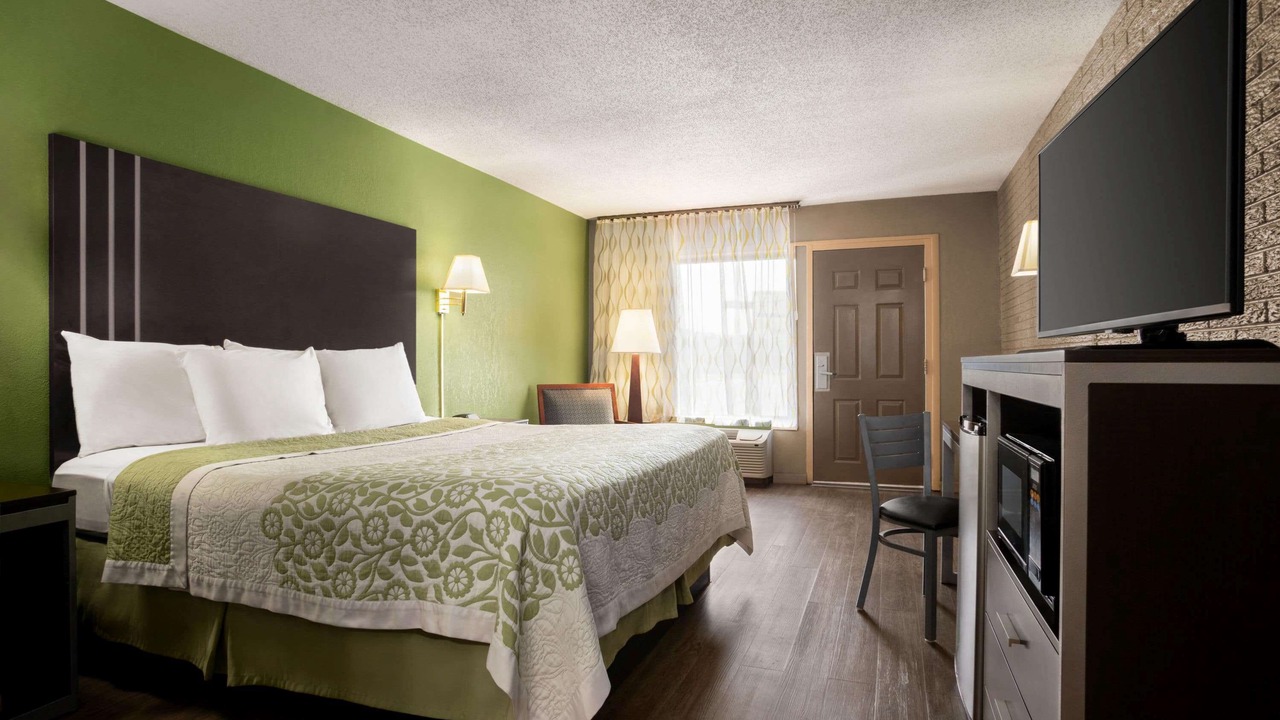 Photo of Bedroom in Hardeeville