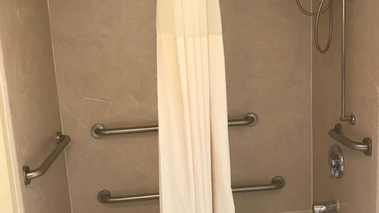 Photo of Bathroom in Byron