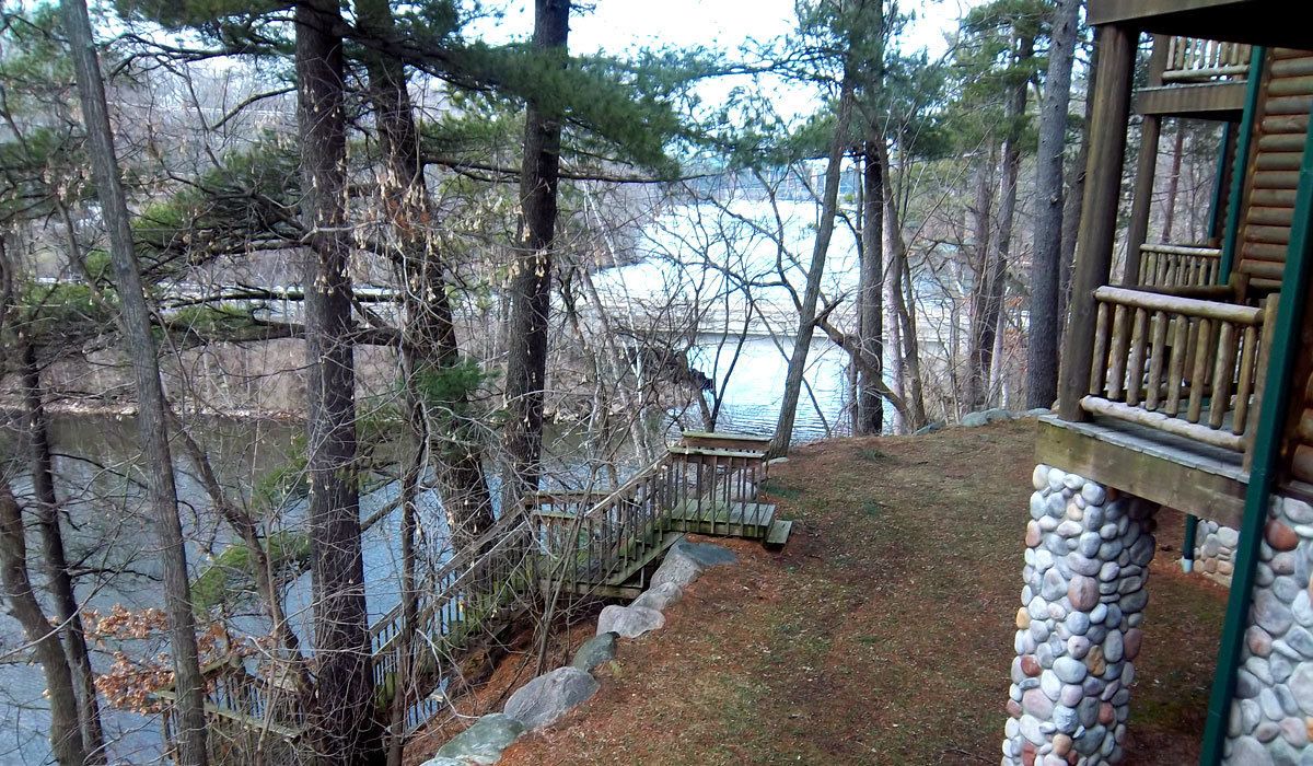 Photo of Bedroom in Lake Delton