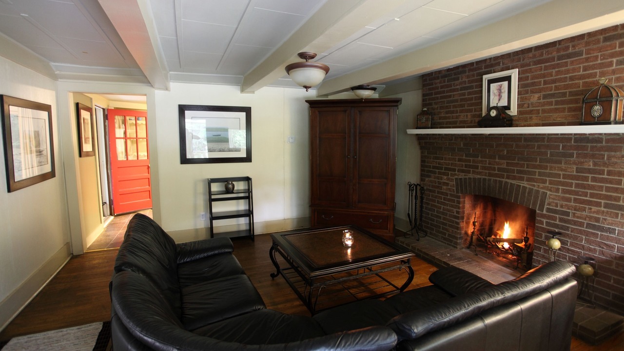 Photo of Bedroom in Woodfin