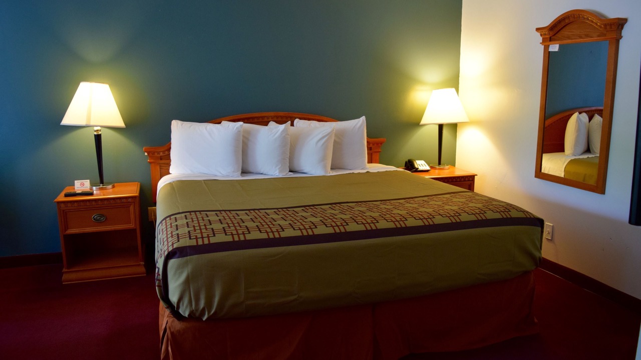 Photo of Bedroom in Nokomis