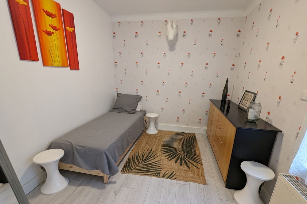 Photo of Bedroom in Saint-Pere-sur-Loire