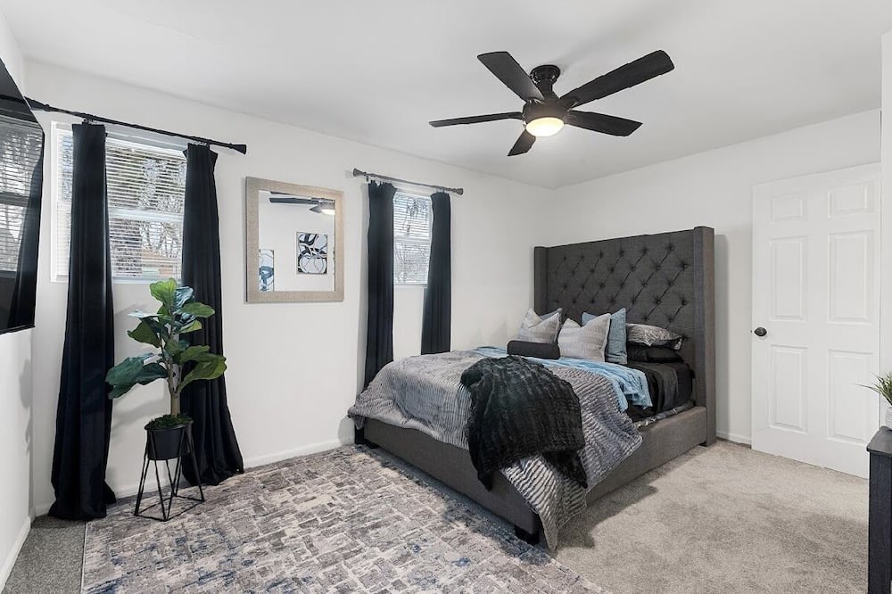 Photo of Bedroom in Homewood