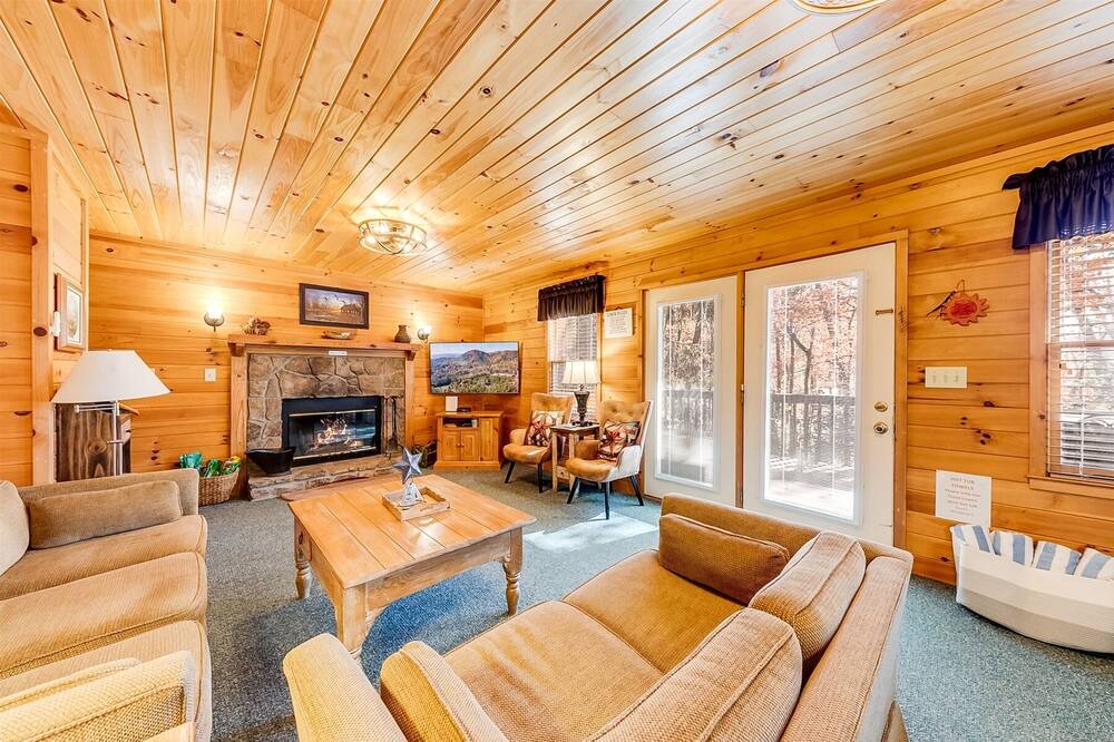 Photo of Livingroom in Sautee Nacoochee