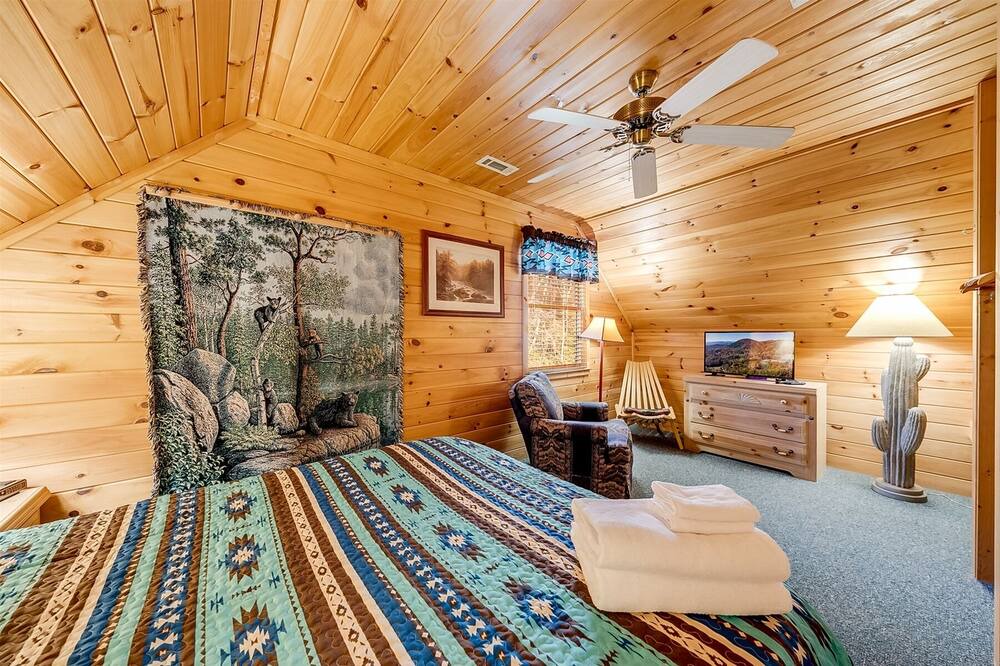 Photo of Bedroom in Sautee Nacoochee