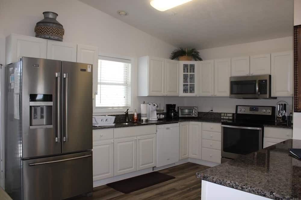 Photo of Kitchen in Holden Beach