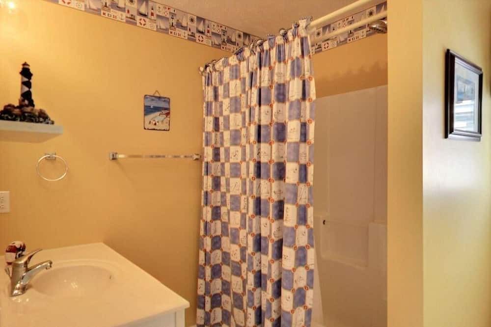 Photo of Bathroom in Holden Beach