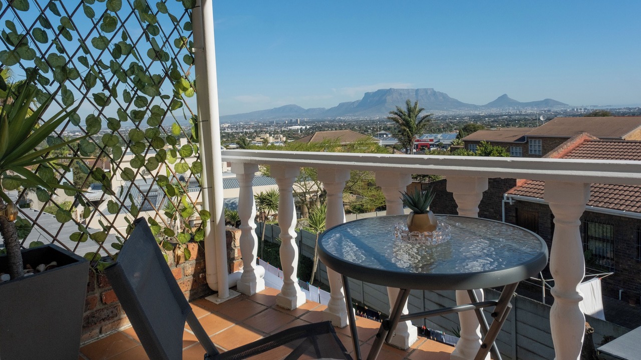 Photo of Patio Balcony in Plattekloof