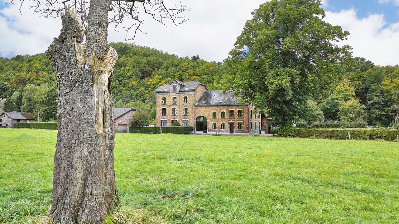 Photo of Outdoor in Coo