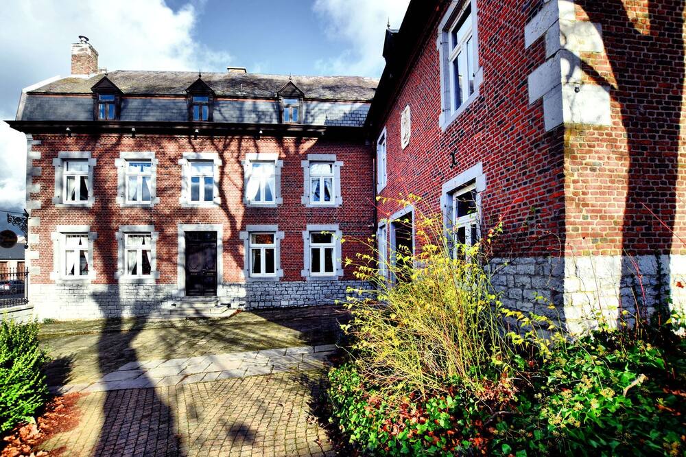 Photo of Outdoor in Pont-a-Lesse