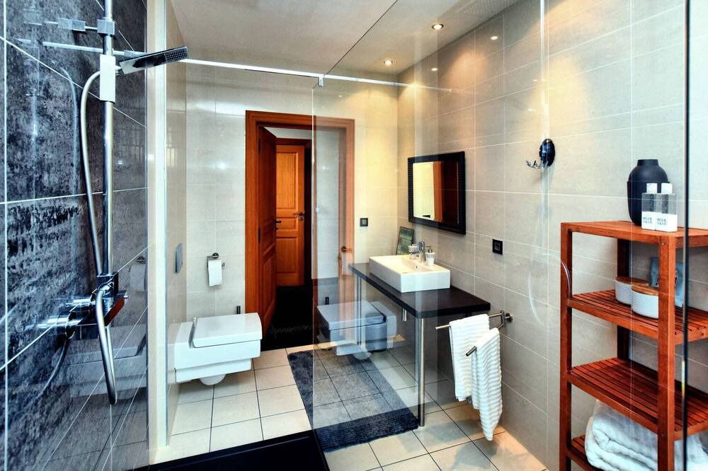 Photo of Bathroom in Honnay