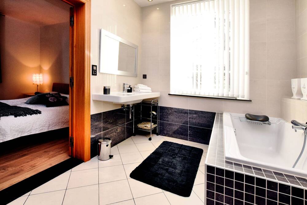 Photo of Bathroom in Honnay
