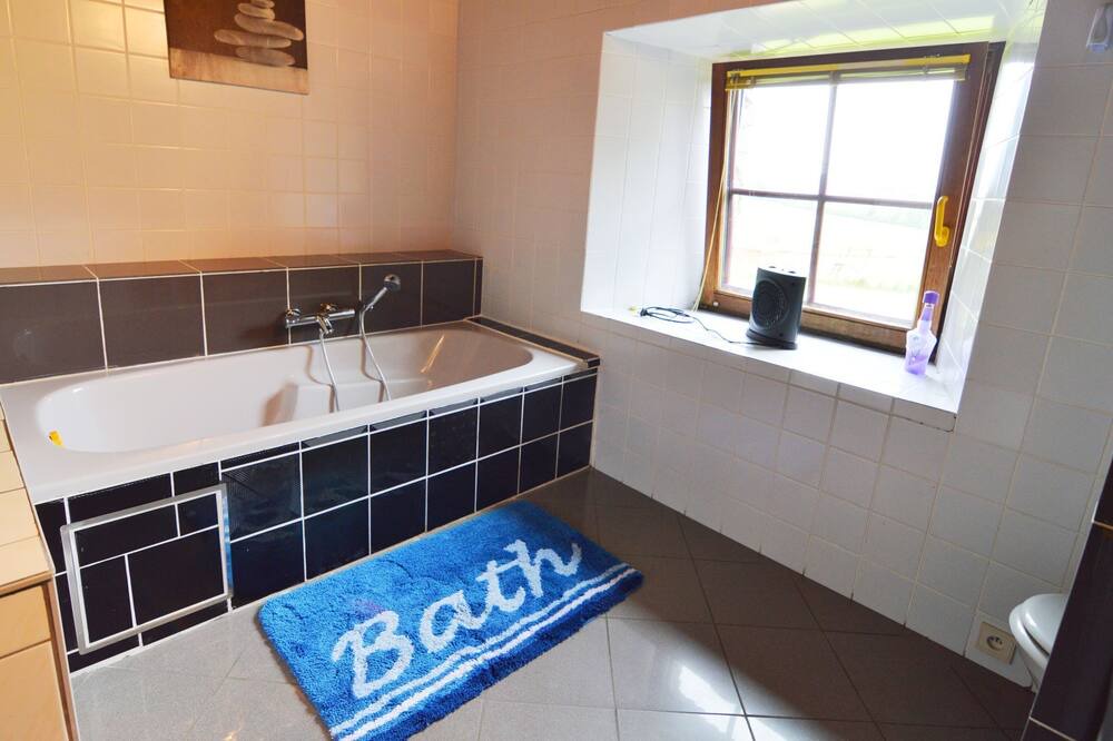 Photo of Bathroom in Nimbermont