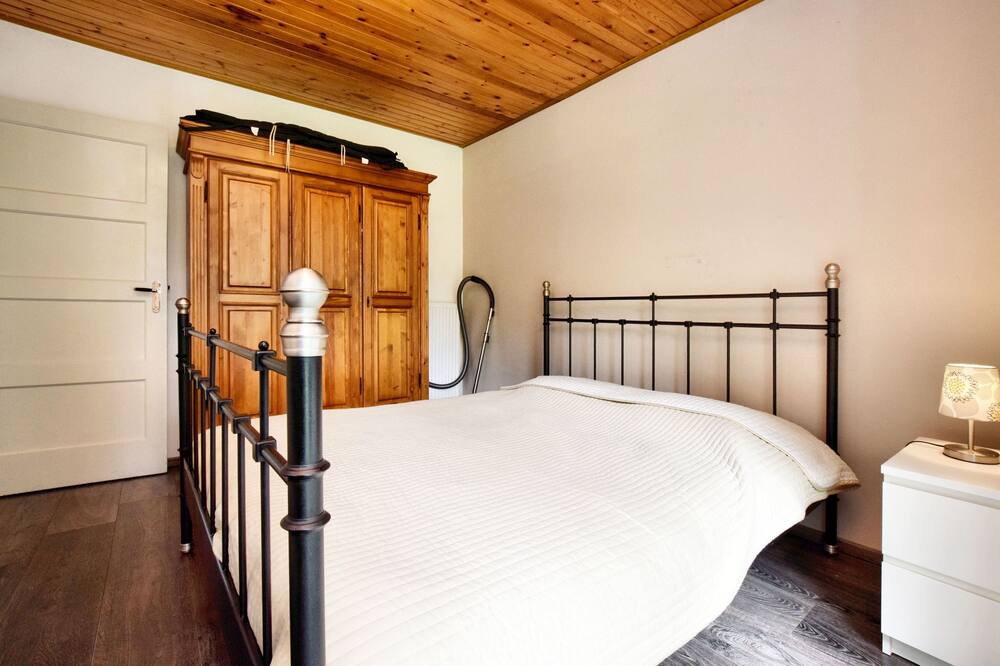 Photo of Bedroom in Commanster