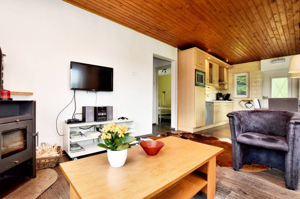 Photo of Livingroom in Commanster