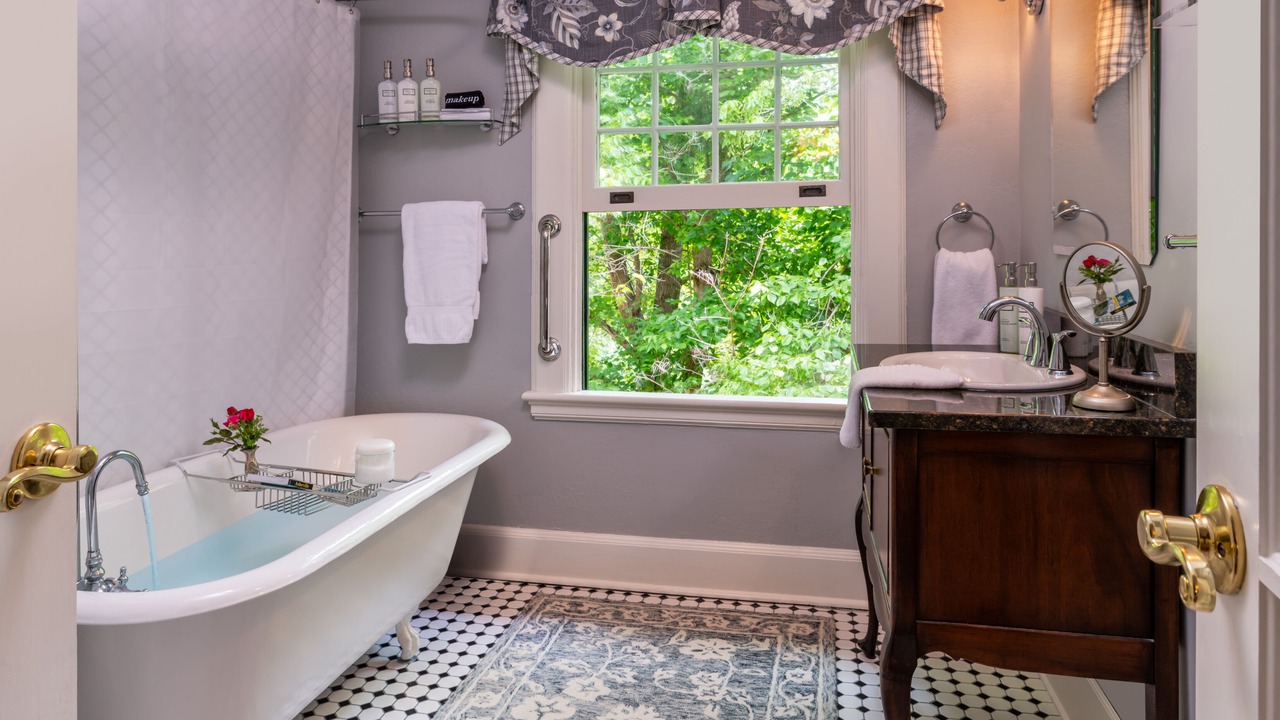 Photo of Bathroom in Historic Montford