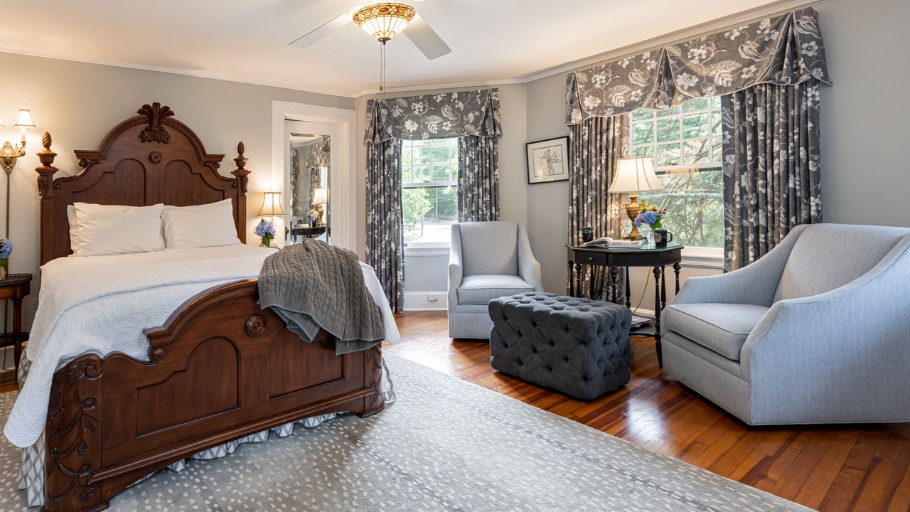 Photo of Bedroom in Historic Montford