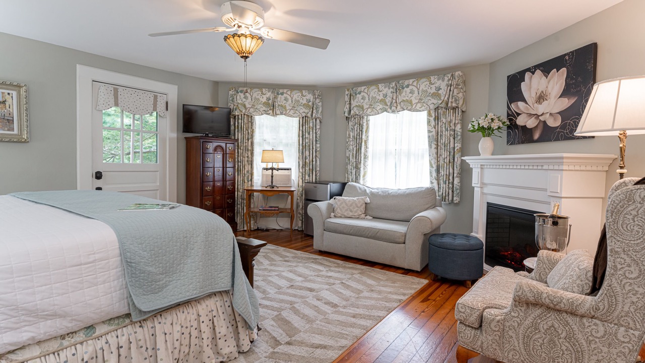 Photo of Bedroom in Historic Montford