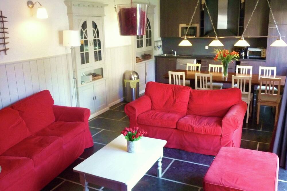 Photo of Livingroom in Hastiere-Lavaux