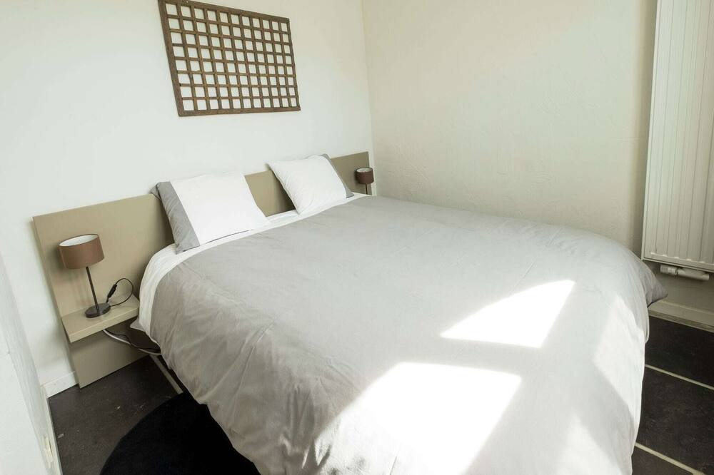 Photo of Bedroom in Hastiere-Lavaux