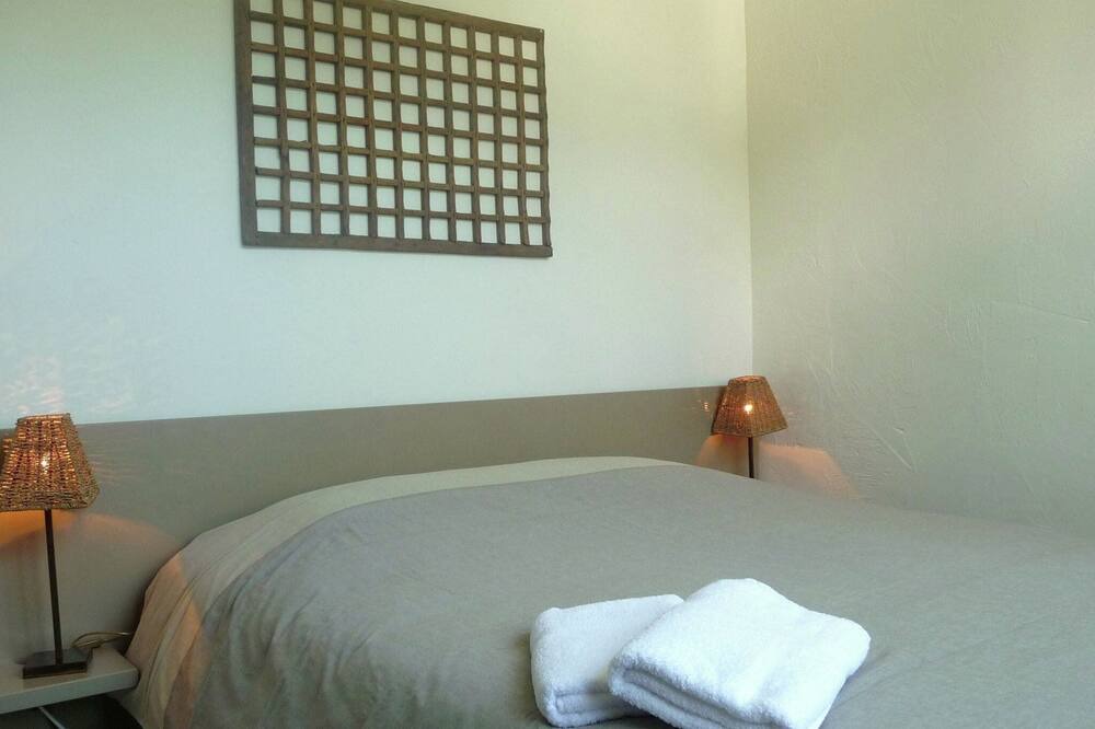 Photo of Bedroom in Hastiere-Lavaux