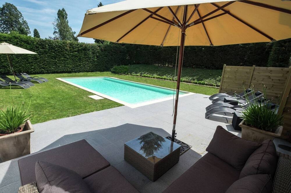 Photo of Patio Balcony in Hastiere-Lavaux