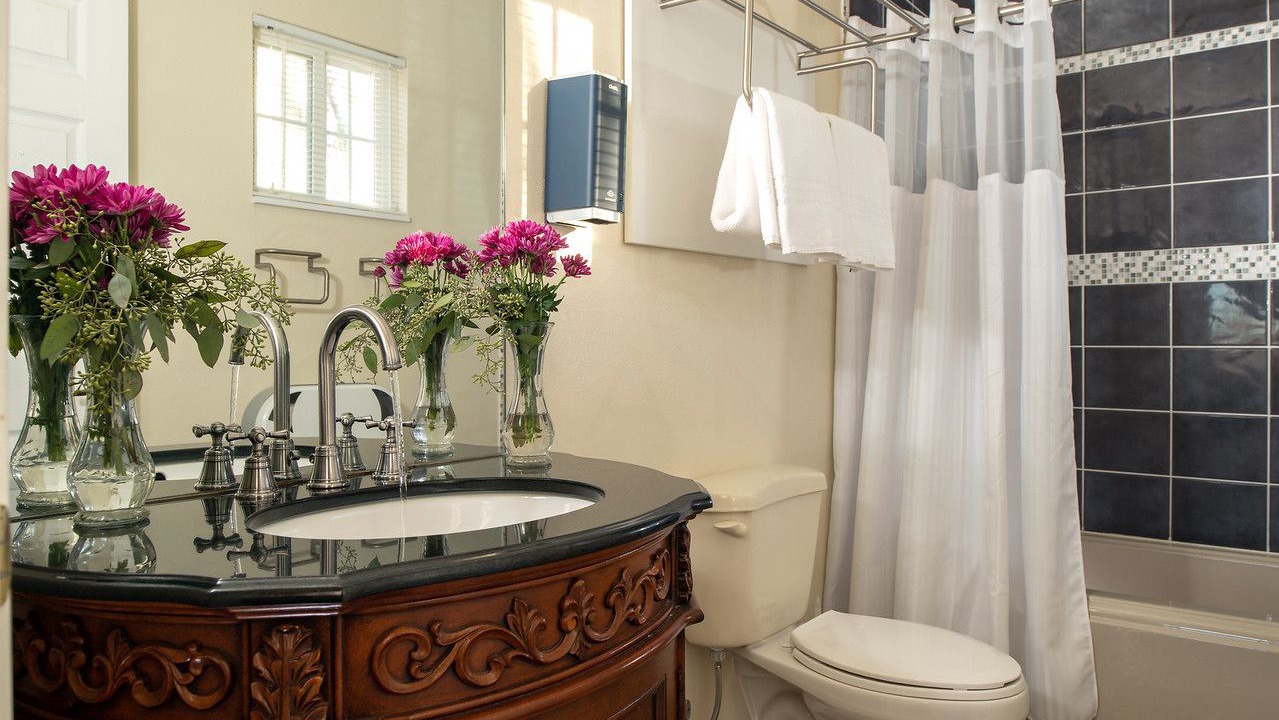 Photo of Bathroom in Pipestem