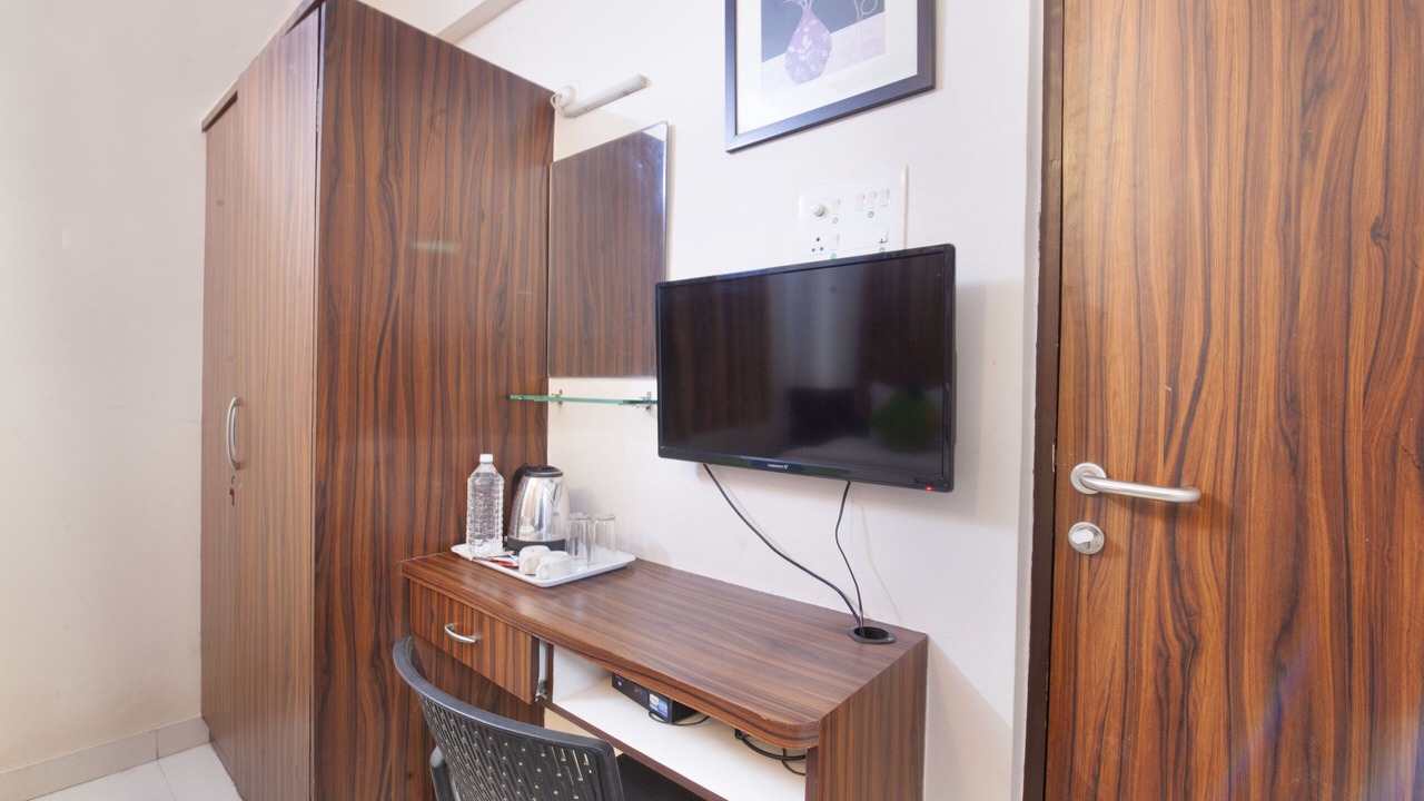 Photo of Bedroom in Hadapsar