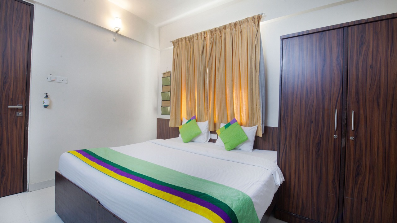 Photo of Bedroom in Hadapsar