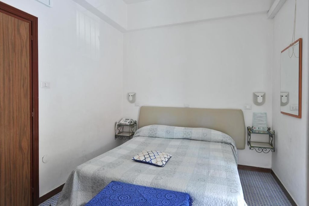 Photo of Bedroom in Minori