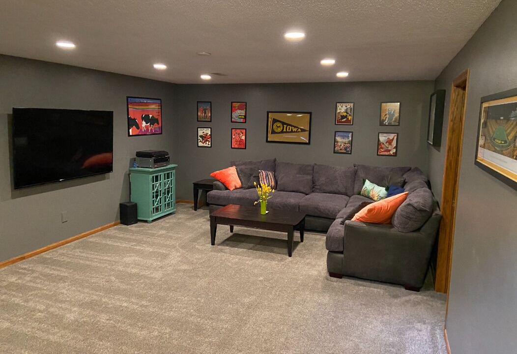Photo of Livingroom in Iowa City