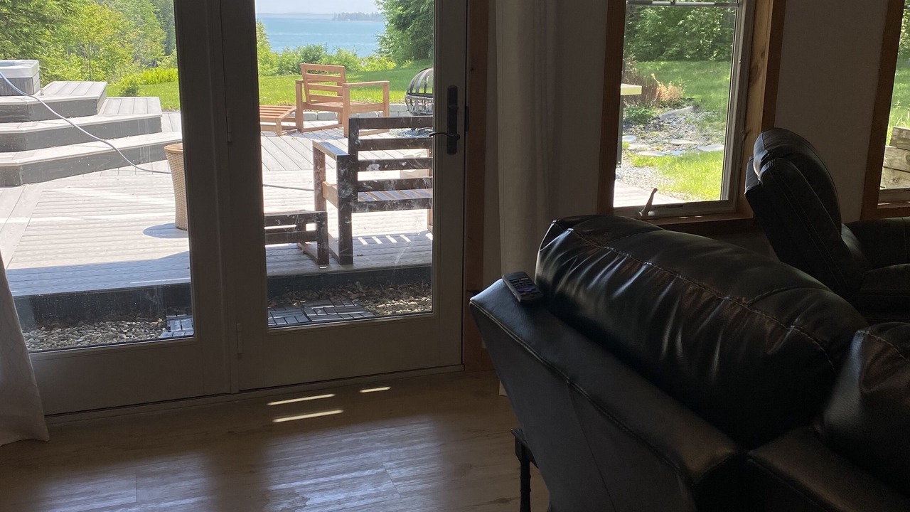 Photo of Livingroom in Lamoine