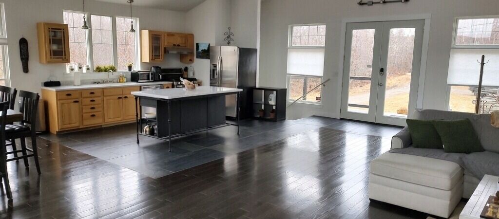 Photo of Livingroom in Lamoine