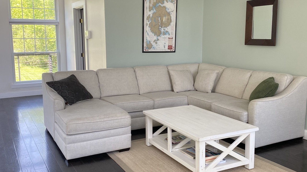 Photo of Livingroom in Lamoine
