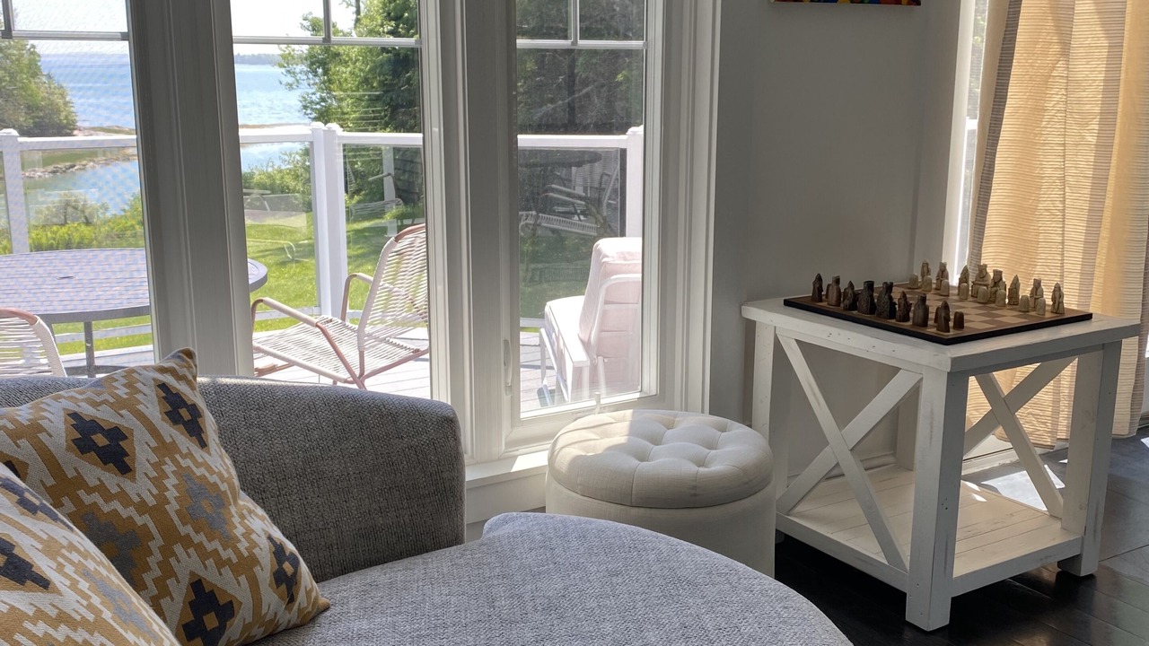 Photo of Livingroom in Lamoine