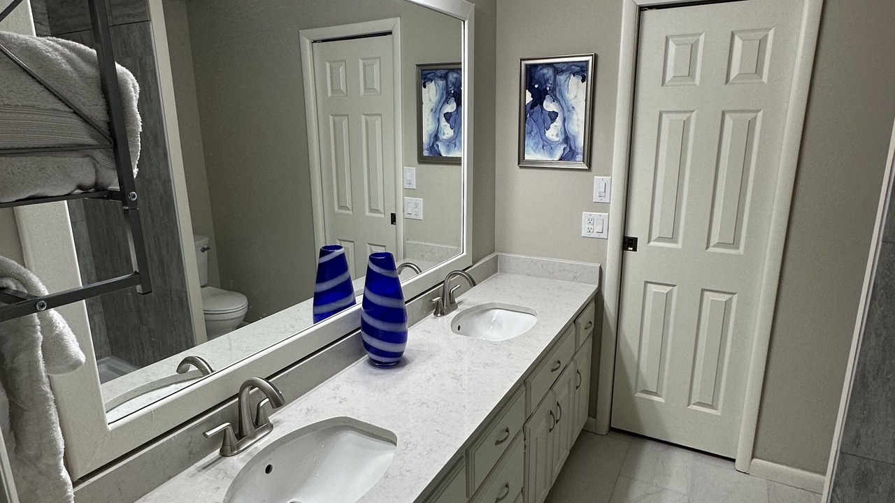 Photo of Bathroom in Lost Bridge Village