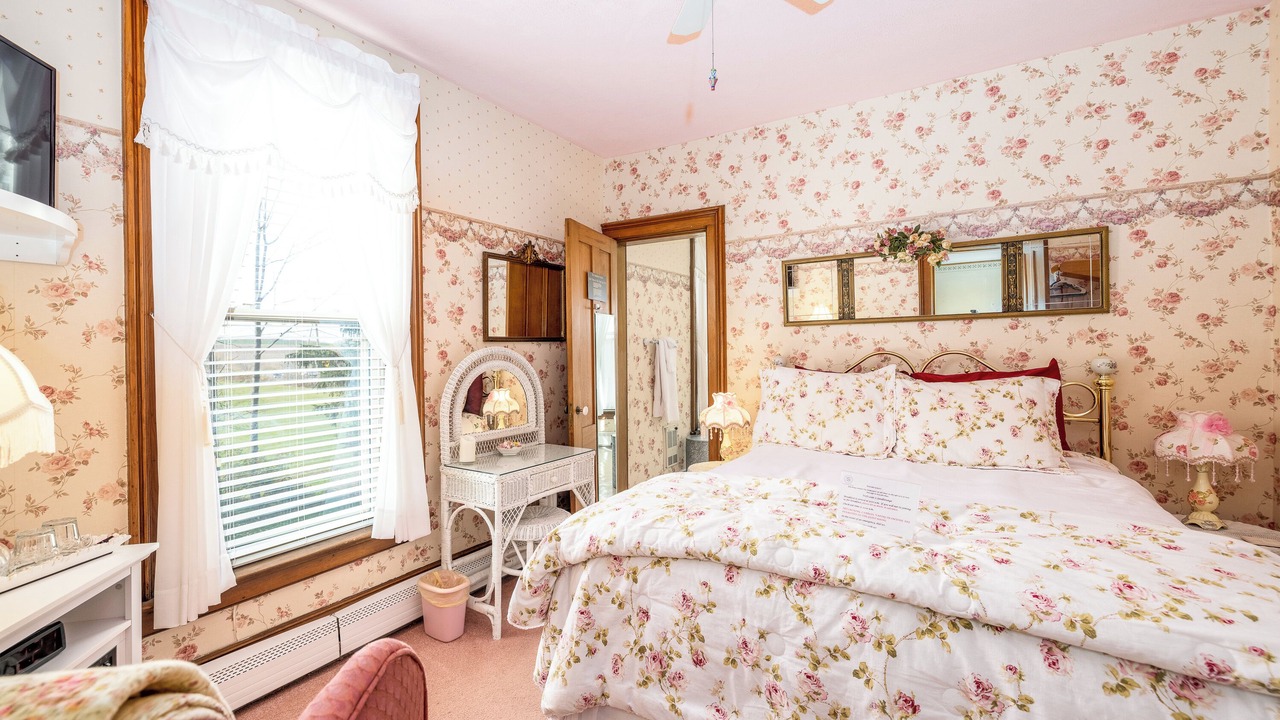 Photo of Bedroom in Canandaigua