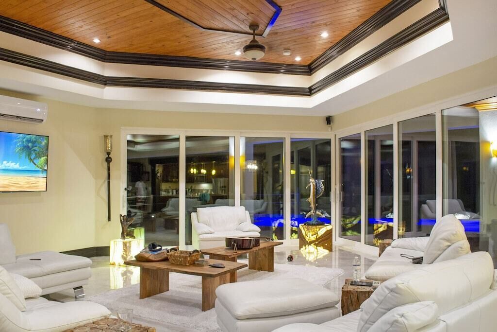 Photo of Others in Bahamas Terrace