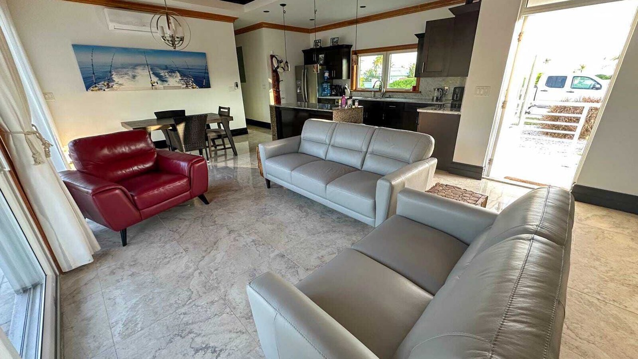 Photo of Livingroom in Bahamas Terrace