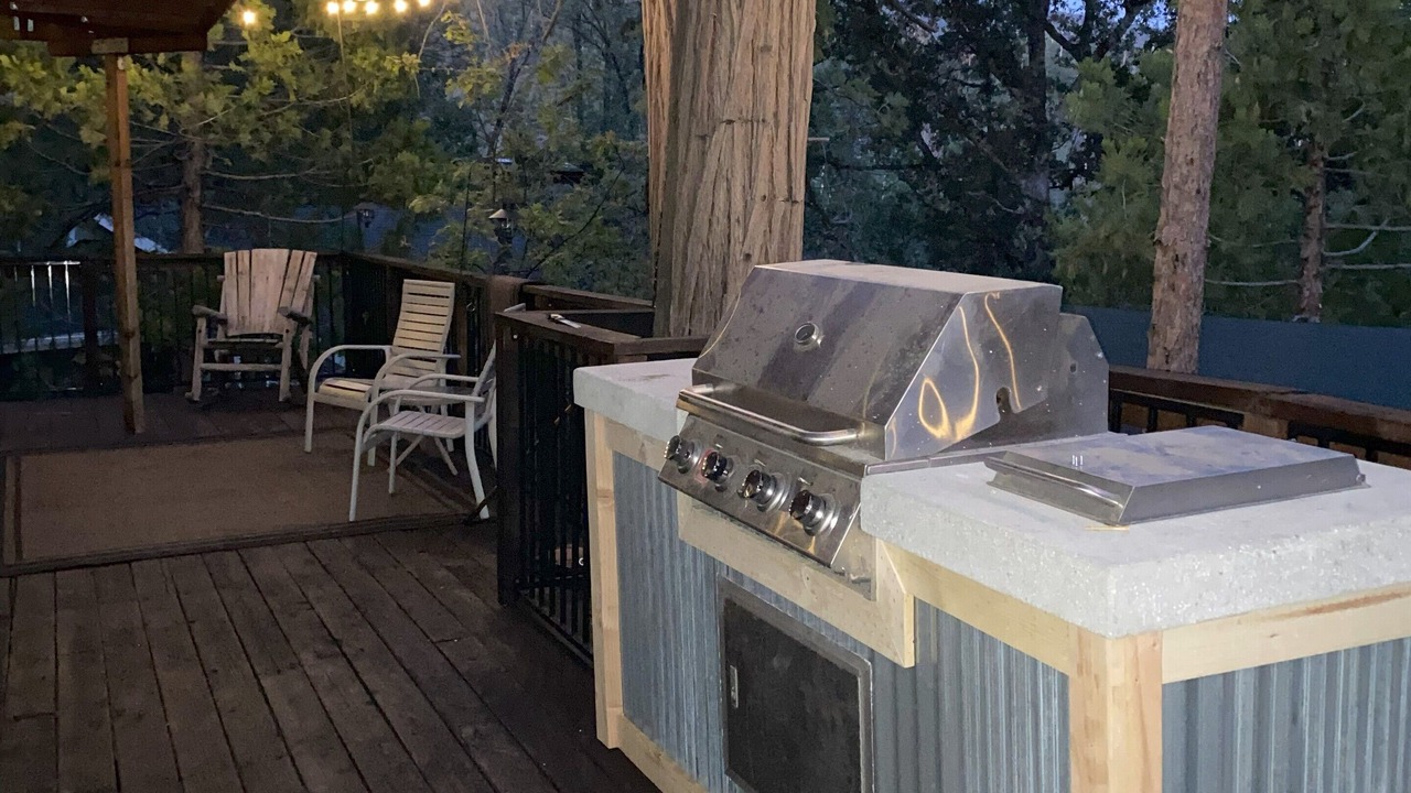 Photo of Patio Balcony in Bass Lake